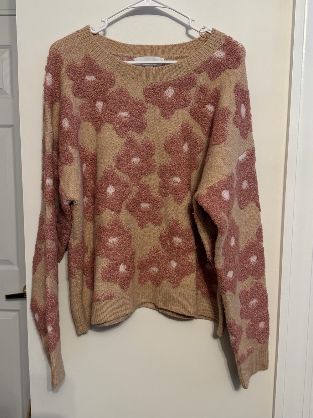 Women's Floral Crewneck Sweater - Taupe & Dusty Rose
